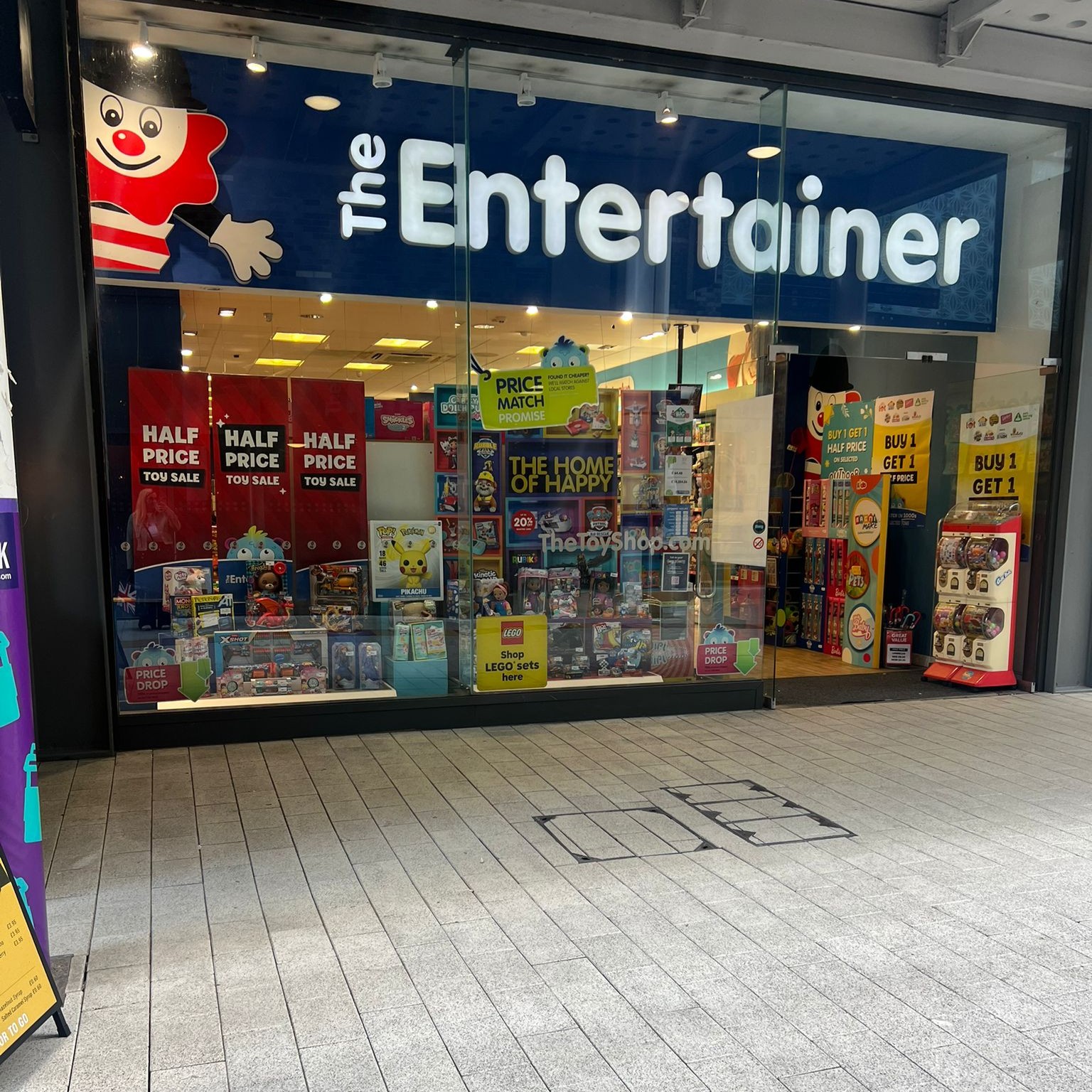 The Entertainer is Now Open on Sundays